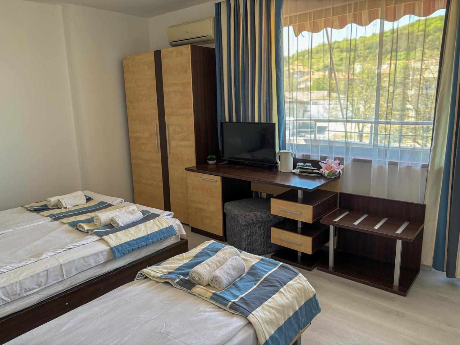 Marianas Guesthouse Obzor Dış mekan fotoğraf